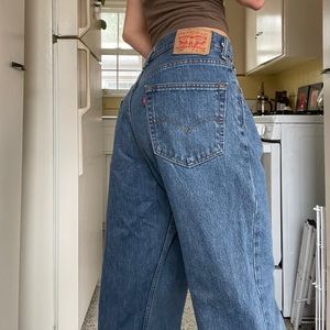 levi’s jeans - baggy/oversized